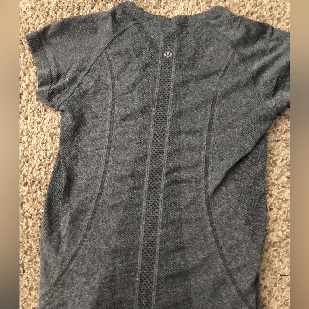 Lululemon grey swirly tech!